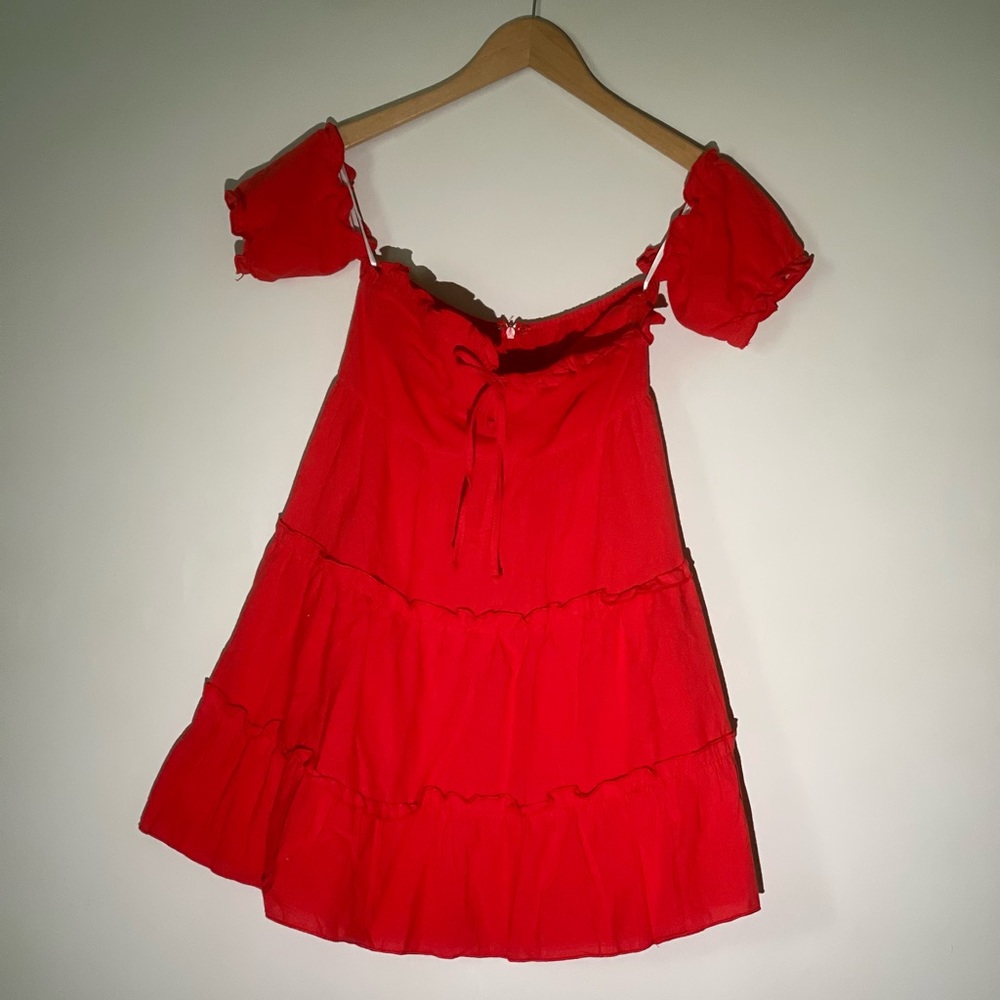 Pretty Red Dress - Picture 4 of 5